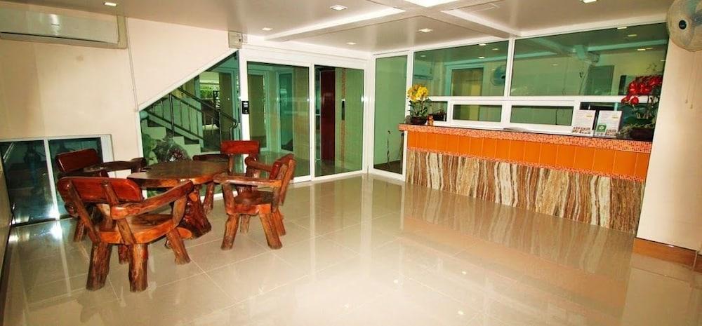 Ac Sport Village Bangkok Bagian luar foto