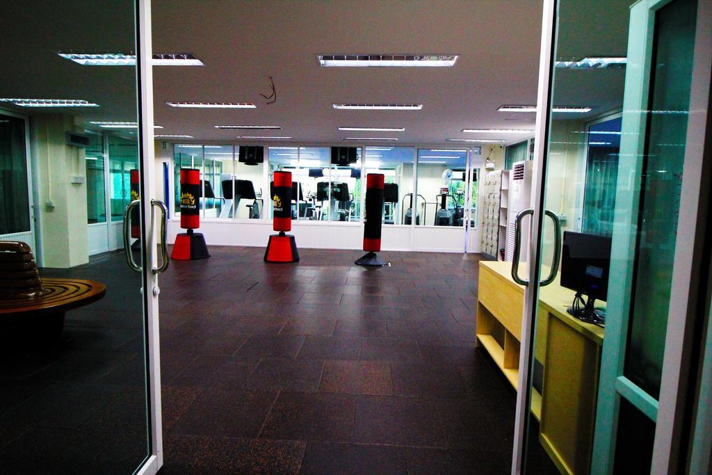 Ac Sport Village Bangkok Bagian luar foto