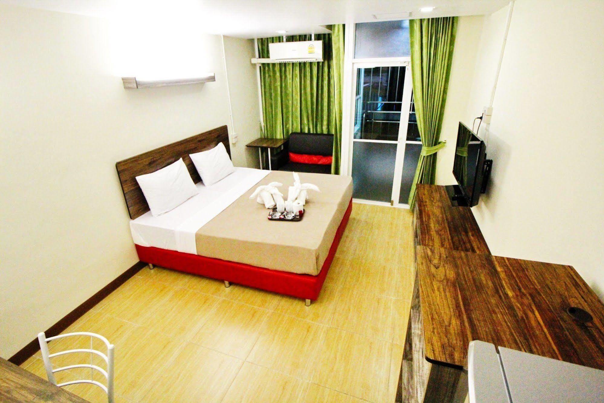 Ac Sport Village Bangkok Bagian luar foto