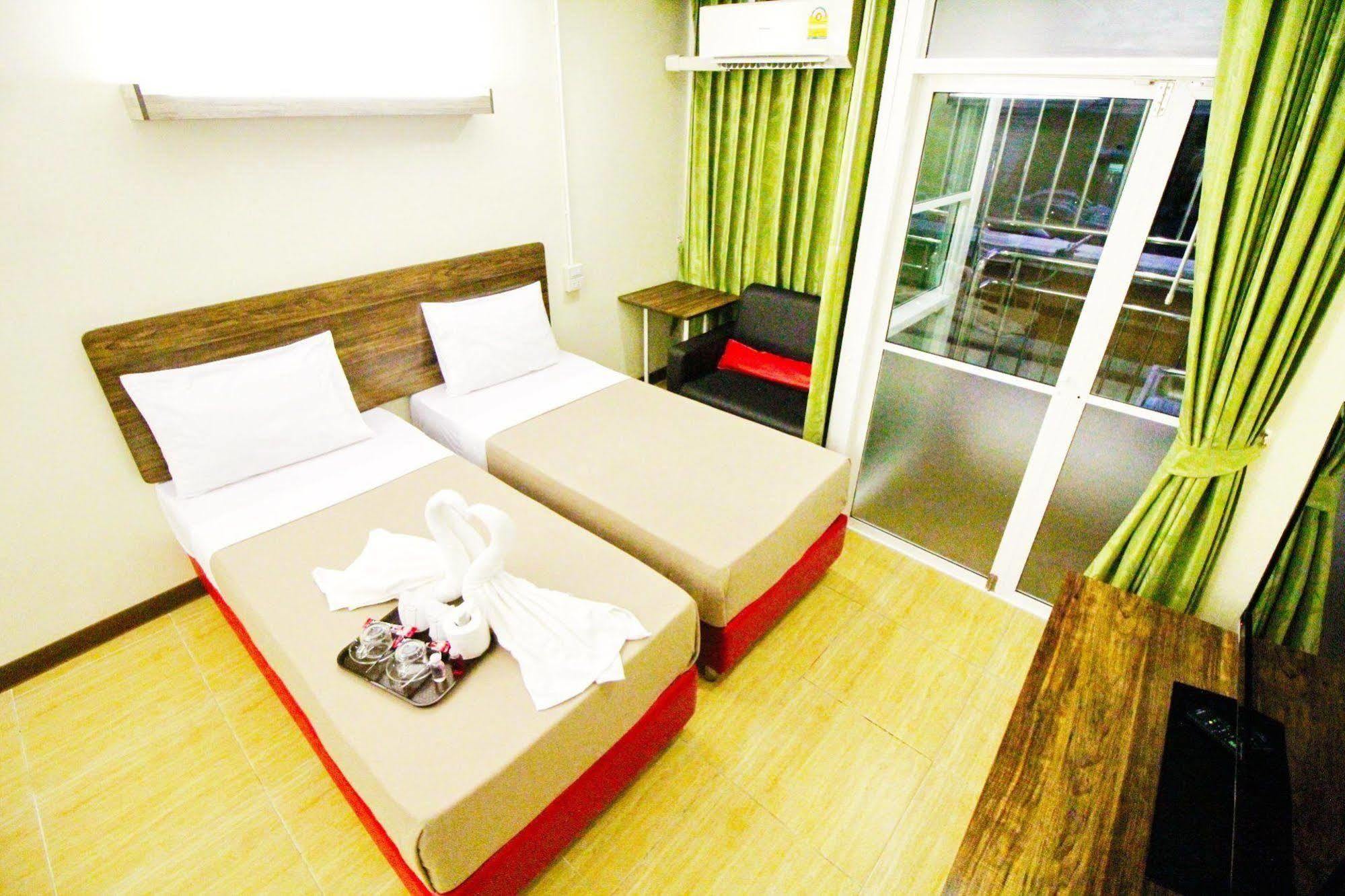 Ac Sport Village Bangkok Bagian luar foto