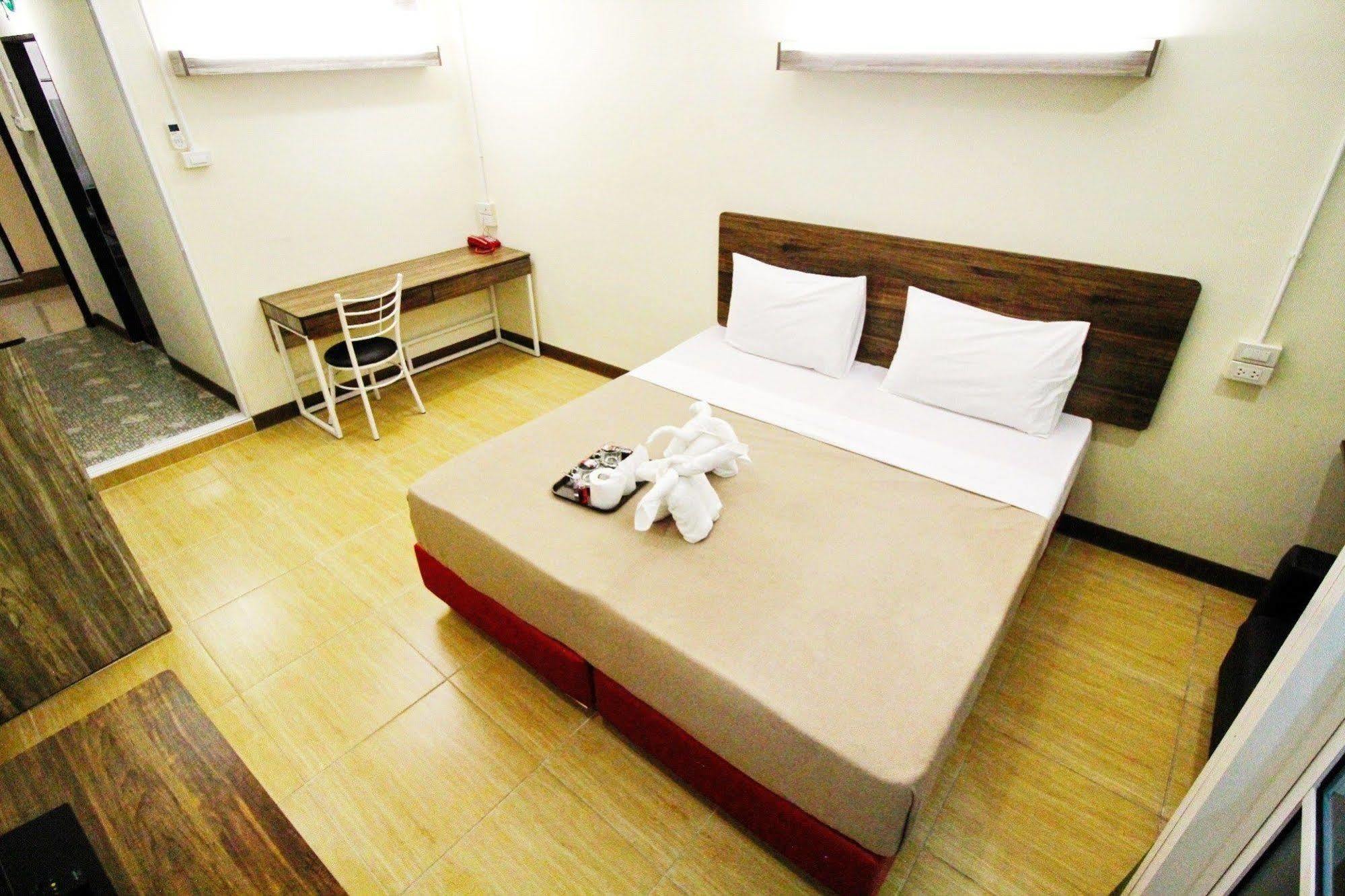 Ac Sport Village Bangkok Bagian luar foto