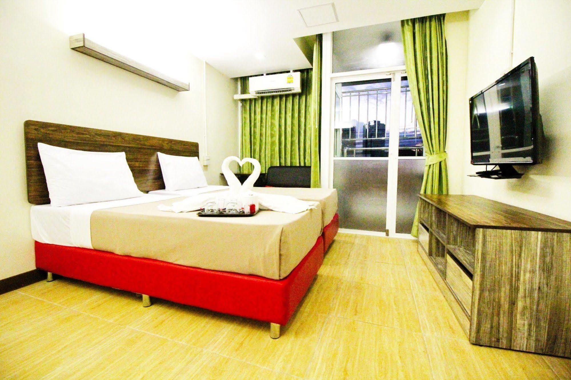 Ac Sport Village Bangkok Bagian luar foto