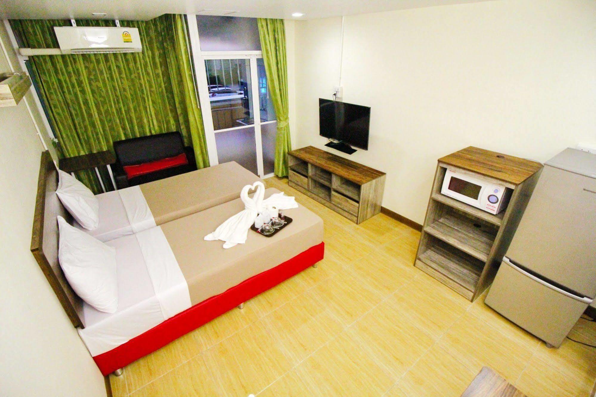 Ac Sport Village Bangkok Bagian luar foto