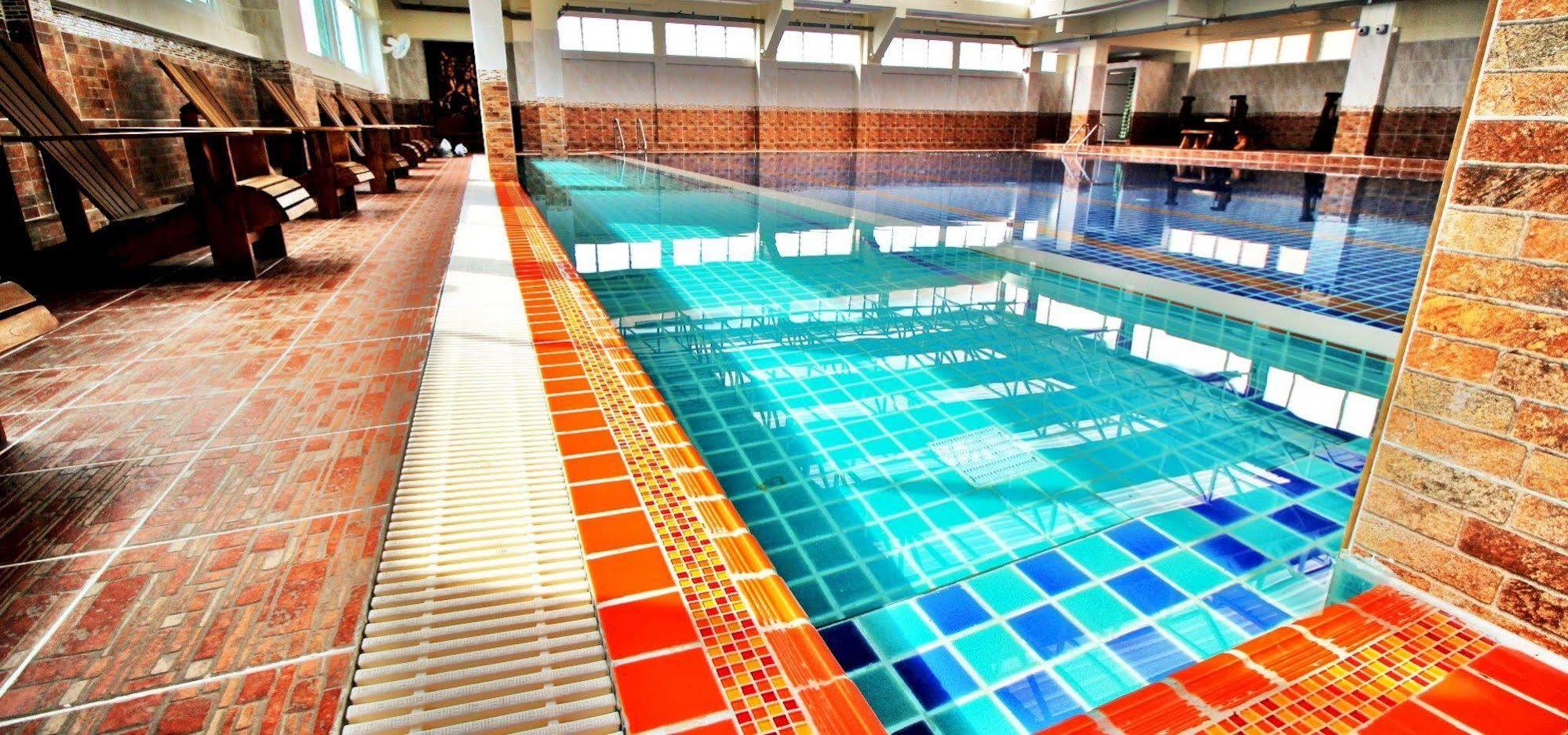 Ac Sport Village Bangkok Bagian luar foto